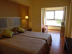 hotel eco alcoceber habitacion