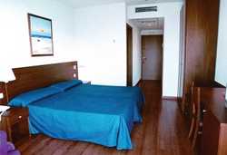 hotel romana beach habitacion
